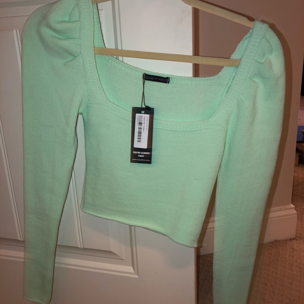 Pastel green top